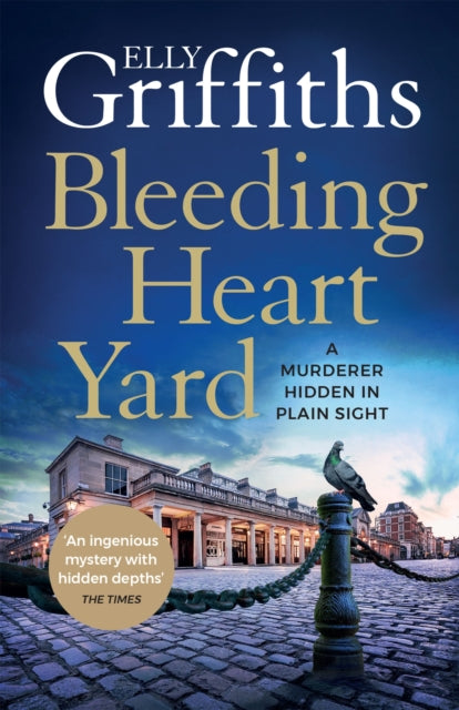 Bleeding Heart Yard by Elly Griffiths - Paperback